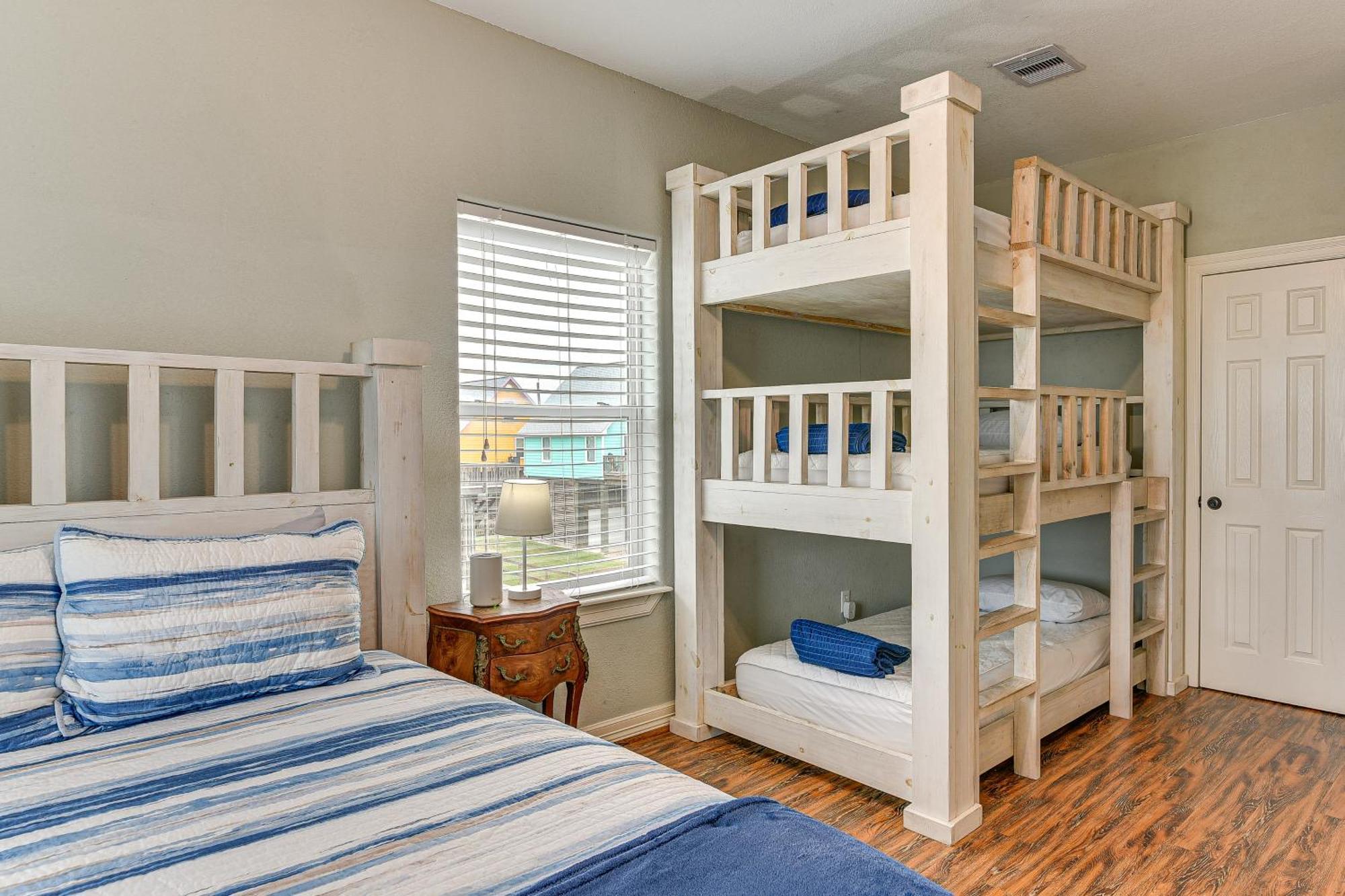 Large Group Gulf Retreat, Steps To Surfside Beach! エクステリア 写真