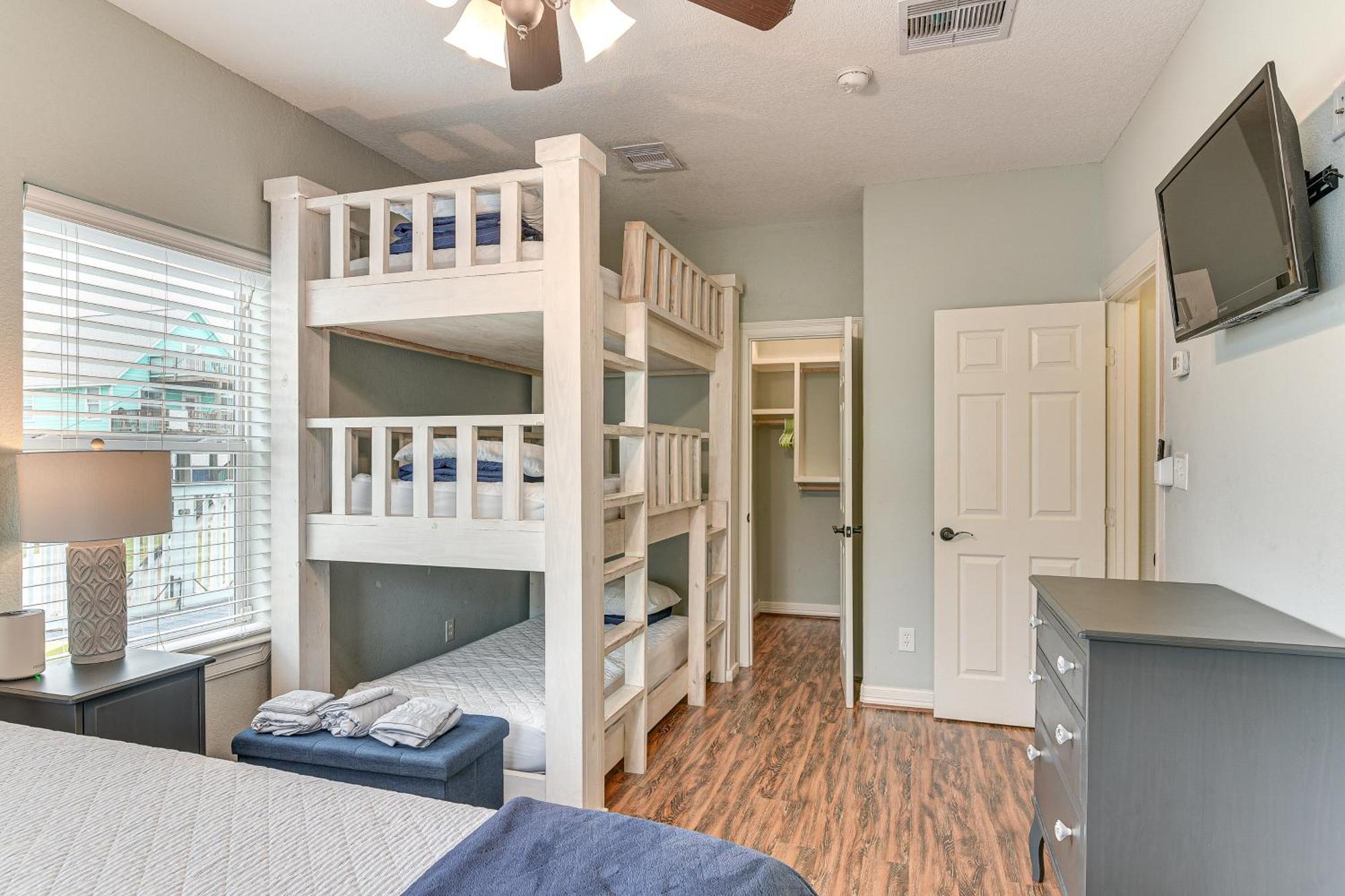 Large Group Gulf Retreat, Steps To Surfside Beach! エクステリア 写真